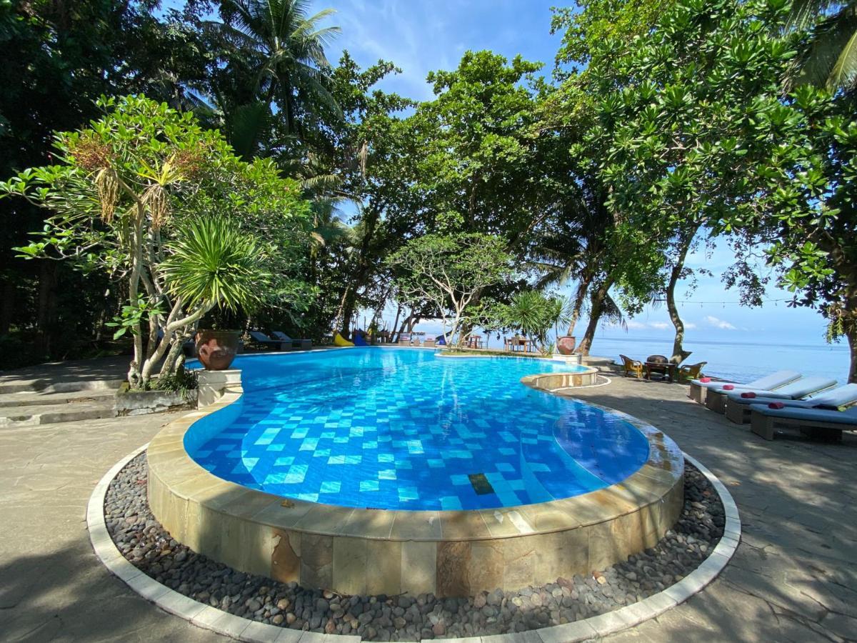 Murex Dive Resort Manado Exterior foto